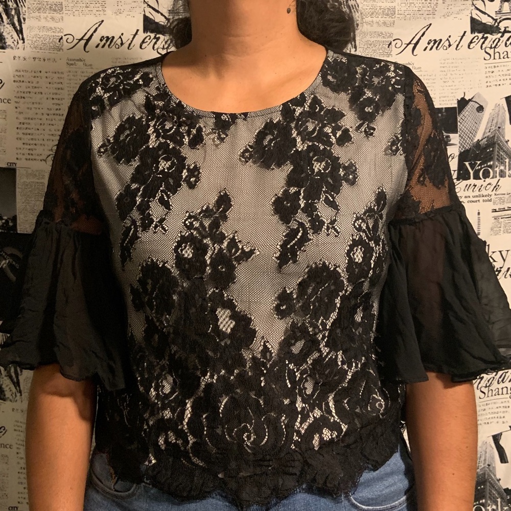 Black and white flowy lace top; size L;